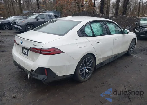 2025 BMW I5 xDrive40 from USA, damaged, VIN WBY13HG02SCT77638